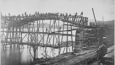 Military bridge constructed over the Tennessee River, 1863